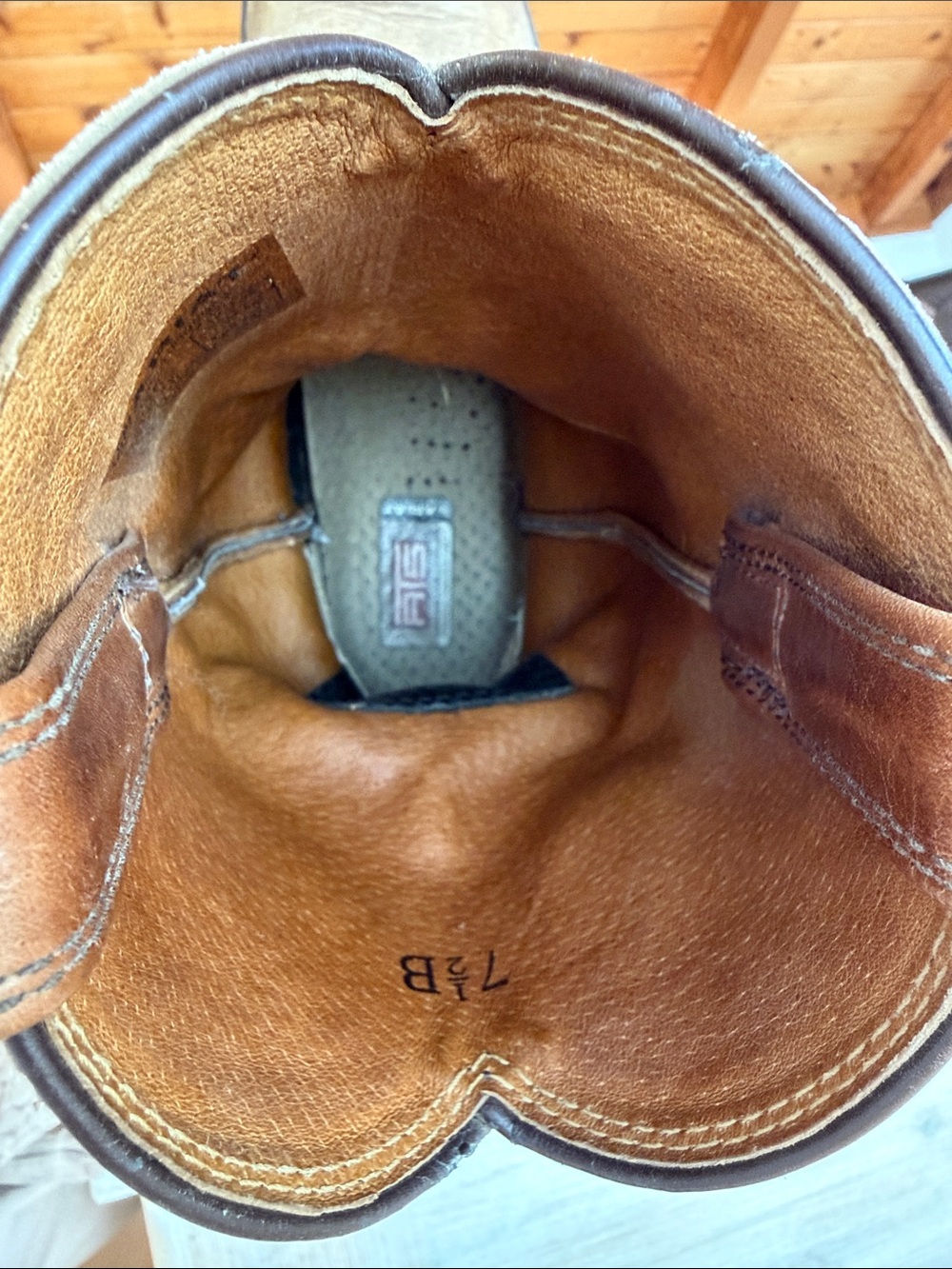 Ariat - Picture 9 of 10